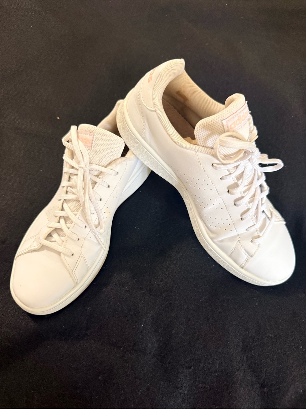 Adidas Women's Advantage Base White Glow
Pink Tennis Shoes EE7510 Sizes 7.5